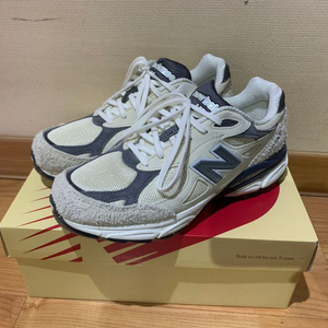 뉴발란스 990v3 문빔 마카다미아 275