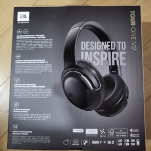 미개봉 헤드폰 JBL 오버이어 Tour ONE M2 정