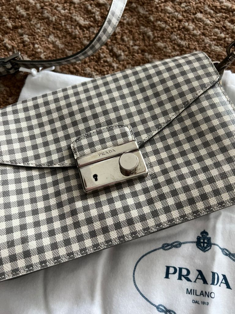 프라다 토트 크로스백--1