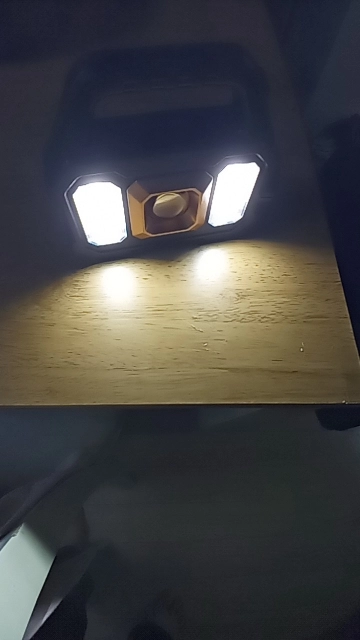 손전등 캠핑등 작업등 새상품 이미지