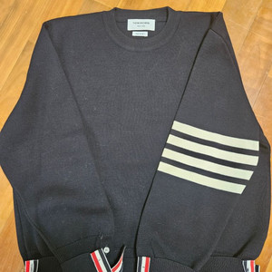 톰브라운 스웨터