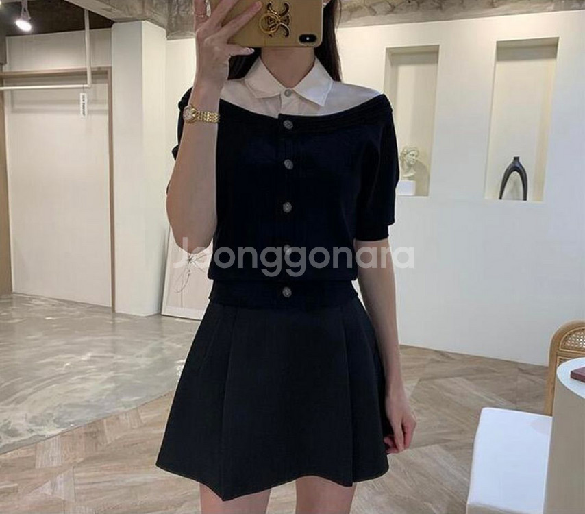 원가168000원 지뽀렘 오프숄더 배색 단추 셔츠 니트--2