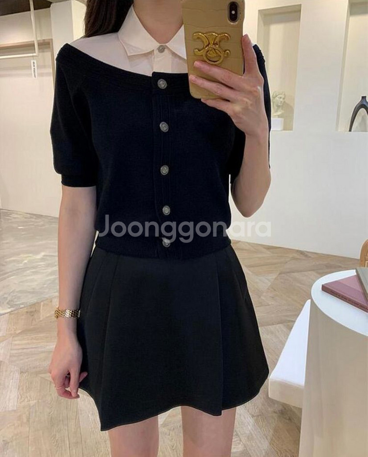 원가168000원 지뽀렘 오프숄더 배색 단추 셔츠 니트--3