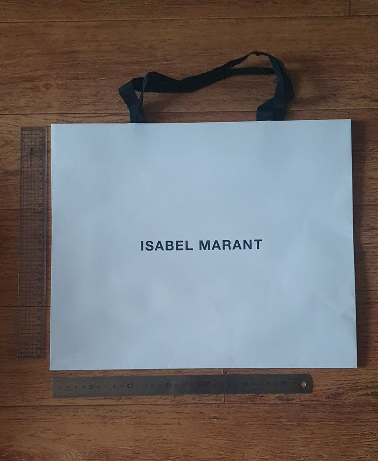 명품쇼핑백:메종키츠네 발렌시아가 이자벨마랑 apc 이미지