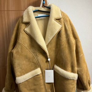 [르le] - shearling collar musta