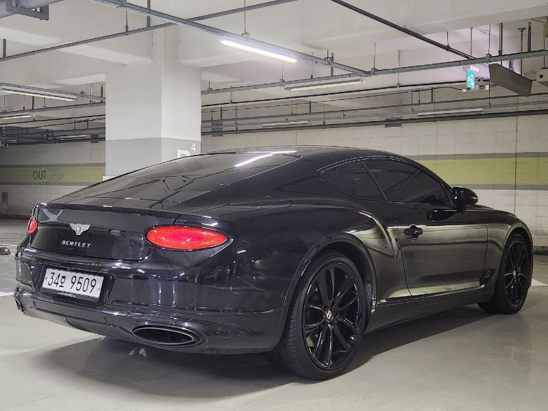 벤틀리 컨티넨탈GT / 무심사 저신용 장기렌트 이미지