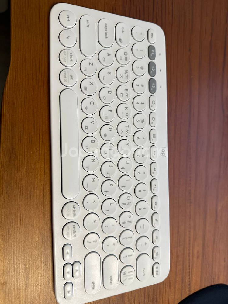 아이패드11인치 M1+애플펜슬+키보드k380 팝니다--4