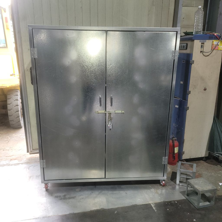 1톤 화물차공구함(짜투리 철판으로 만든 새제품임) 이미지