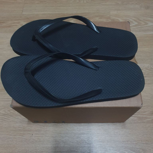 검정색 쪼리 (남자슬리퍼 검은색 발냄새 통풍 신던중고)