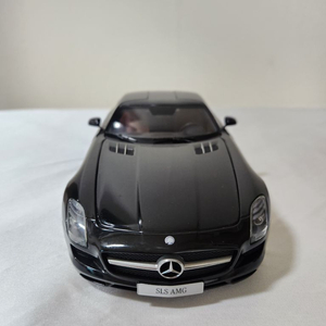 1:18 SLS AMG 블랙 딜러버젼