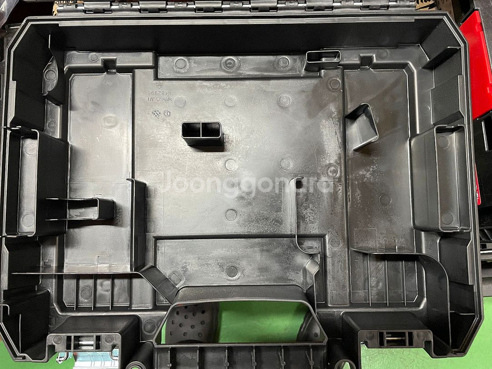 디월트 충전로타리해머드릴 DCH133 케이스--1