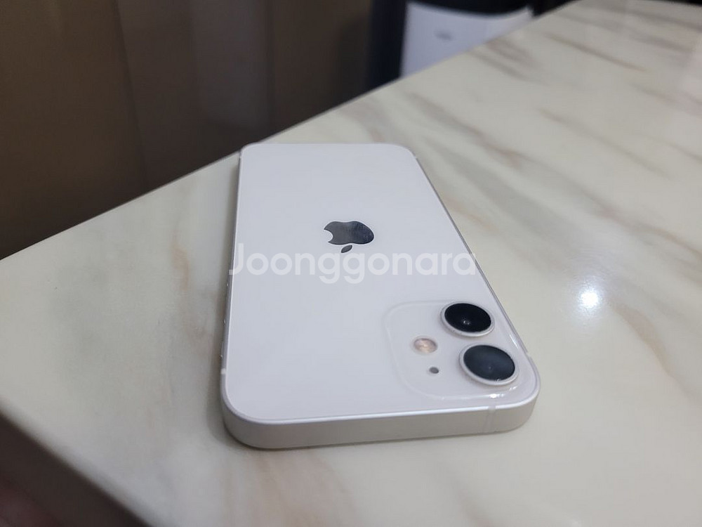 아이폰12미니 256 화이트입니다--0
