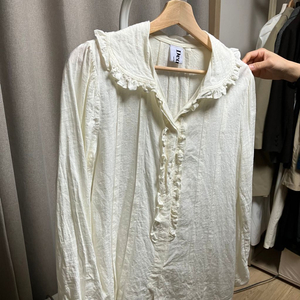 메이비베이비 블라우스