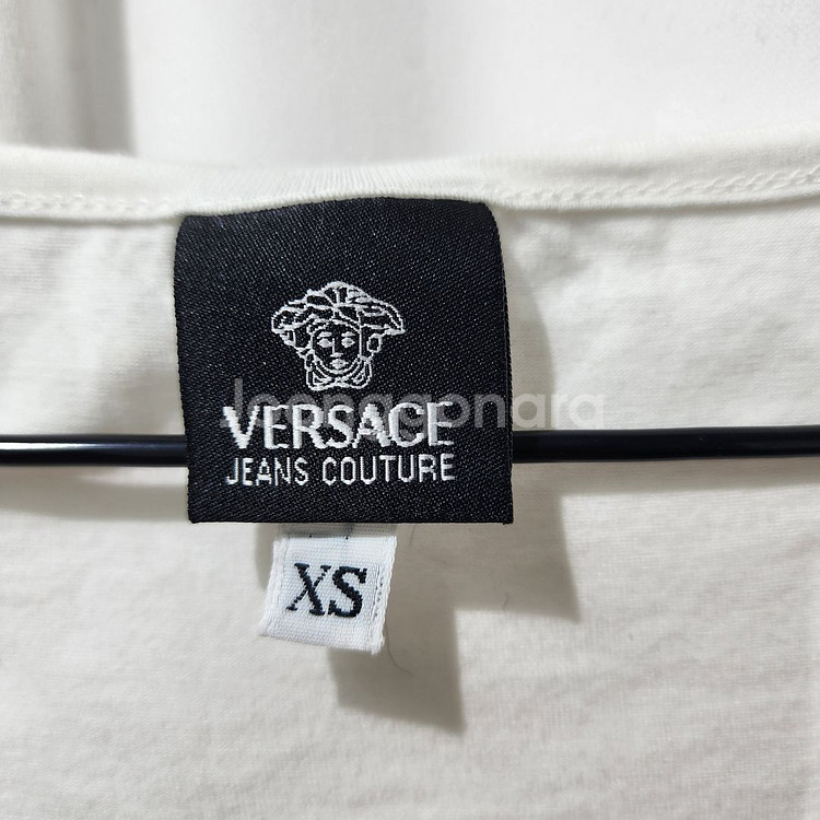 베르사체(Versace) 라운드 반팔 티셔츠--3