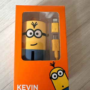 미니언즈 굿즈 정품 5핀 케이블 충전기 및 8핀젠더