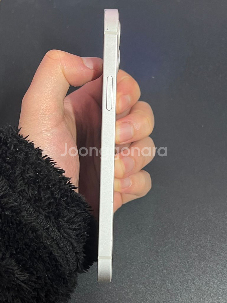 아이폰12 64gb 화이트 팝니다--4