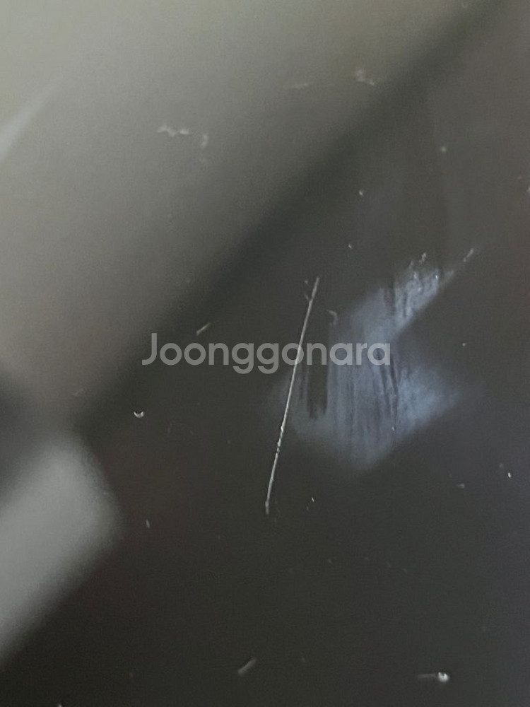 아이폰12 64gb 화이트 팝니다--3