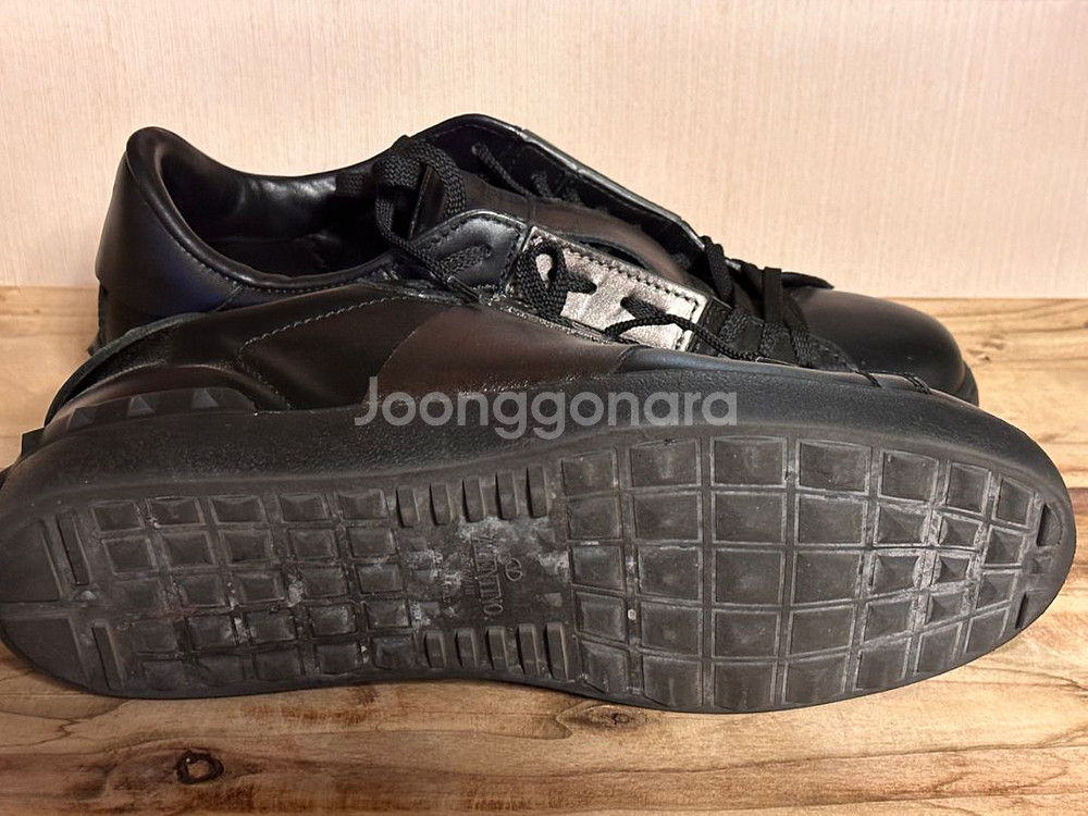 발렌티노 스니커즈--3