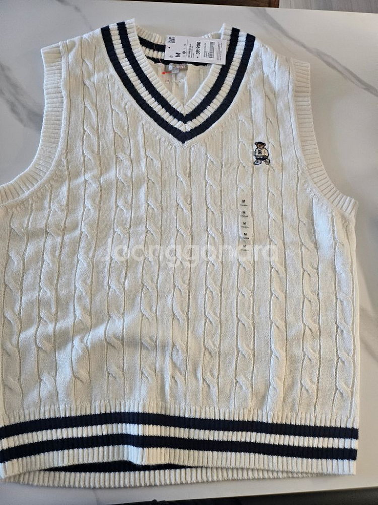 (새상품) 스파오 조끼2벌,셔츠 1벌--2