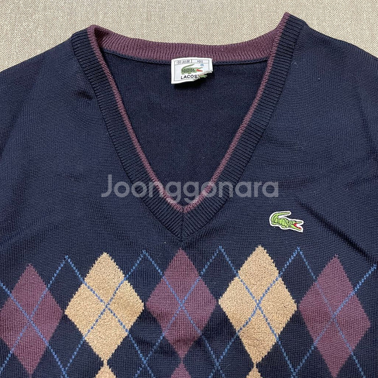 [택포] 라코스테 아가일 브이넥 니트 네이비 100--2