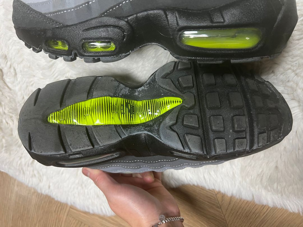 형광 에어맥스 95 여성 235--2