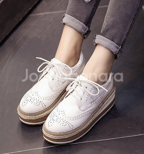 클래식 펀칭 키높이 로퍼 225사이즈--1