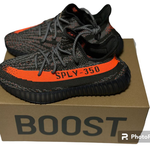 Yeezy 350 V2 카본 벨루가 255