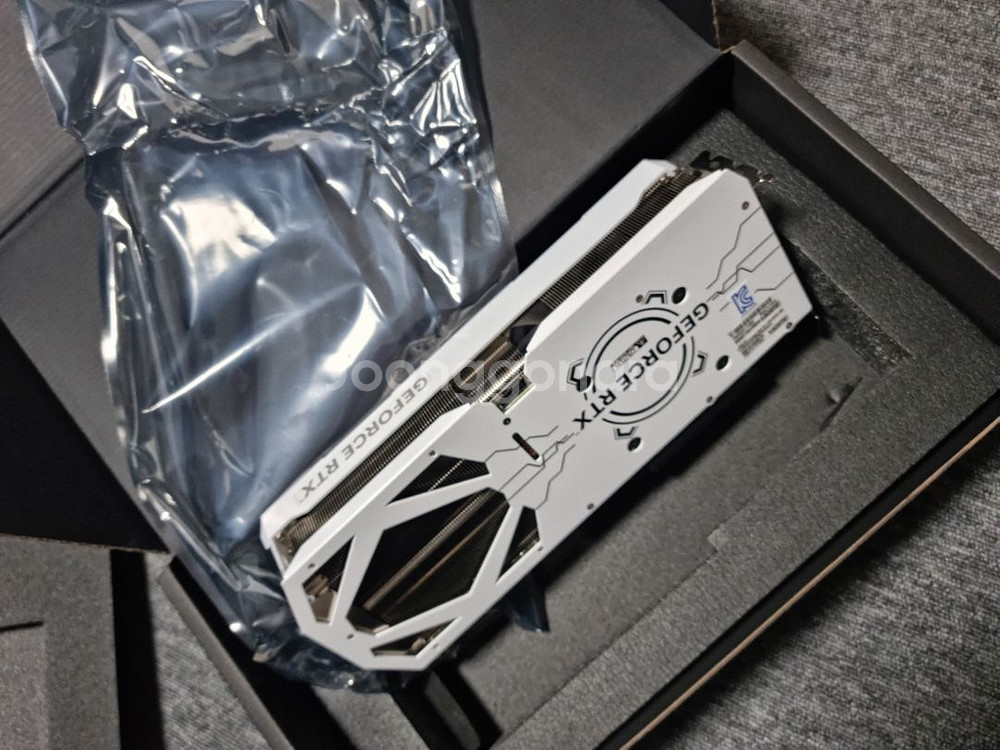 갤럭시 4070ti 그래픽카드팝니다--2