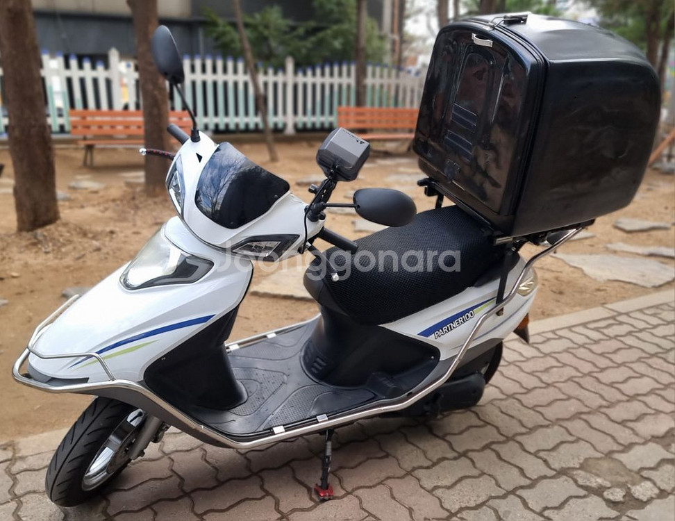 2021년식 KR 파트너 100CC 수냉식 스쿠터100--0