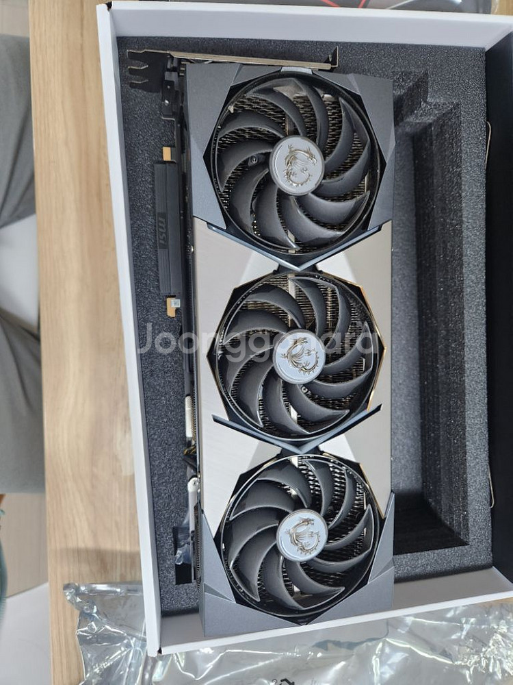 MSI RTX 3090TI 슈프림x 팝니다--1