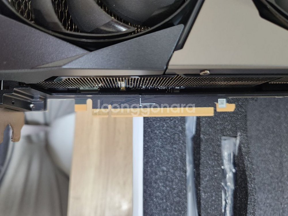 MSI RTX 3090TI 슈프림x 팝니다--5
