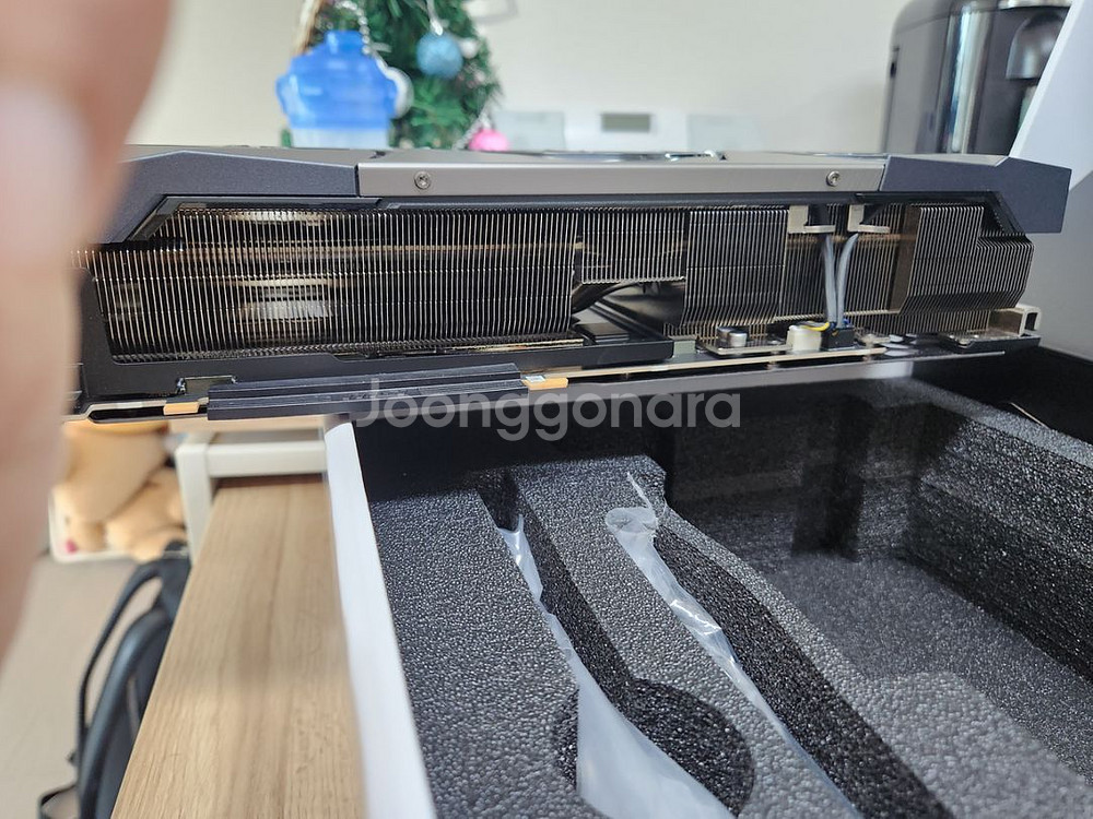 MSI RTX 3090TI 슈프림x 팝니다--4
