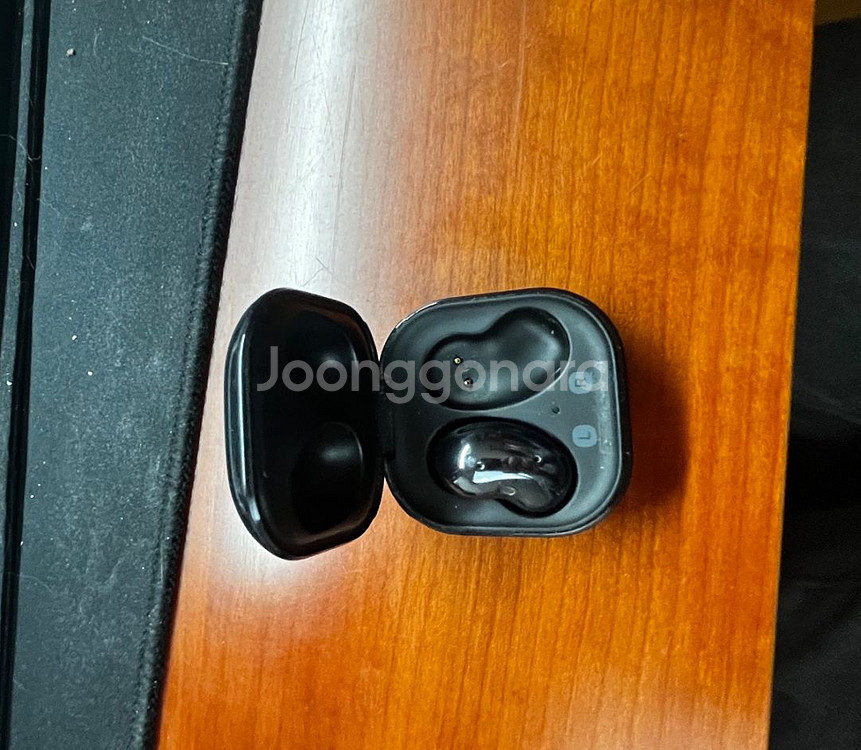 (본체+왼쪽)갤럭시버즈 블루투스이어폰 (SM-R180)--2