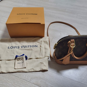 루이비통 Louis Vuitton 알마BB(급매가격!)