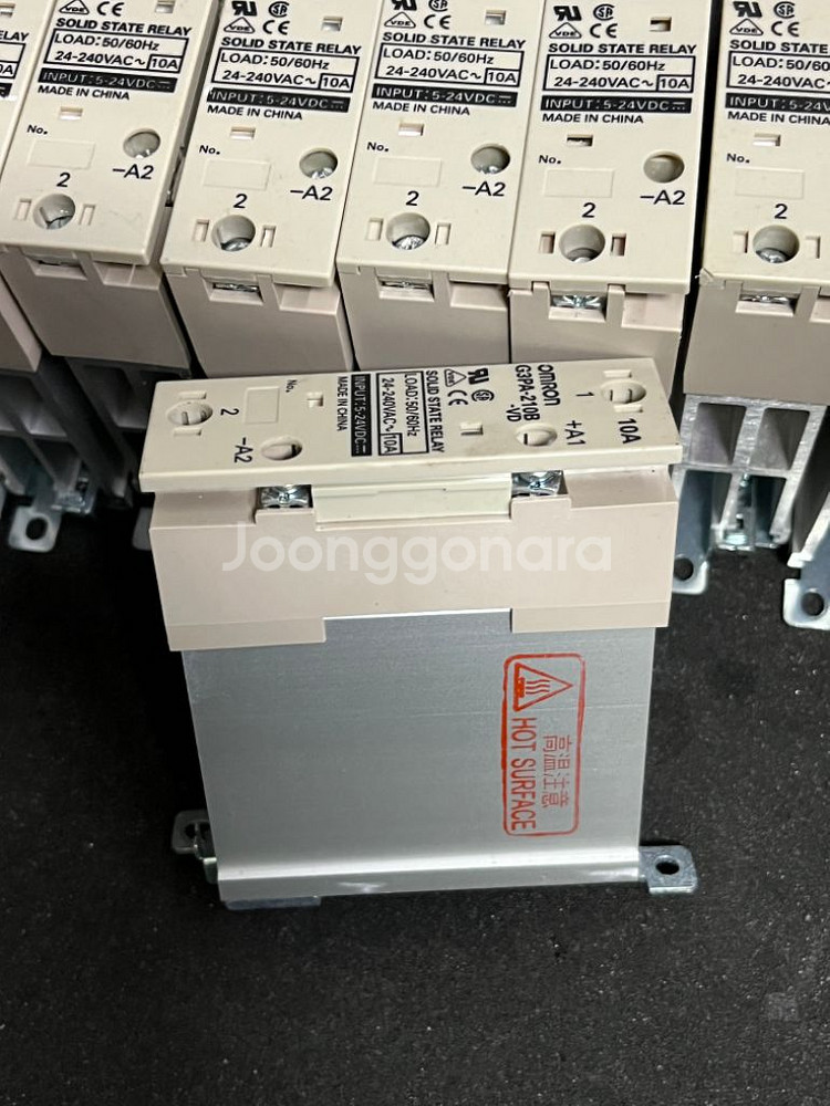 Omron G3PA-210B-VD SSR--2