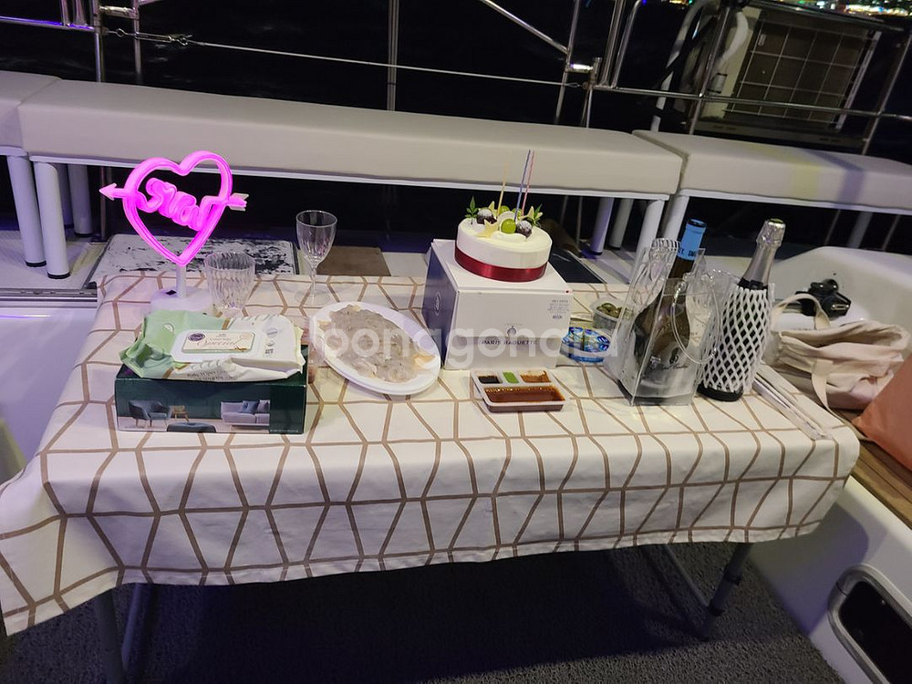 부산요트투어 주말야간 승선권 10장 양도 판매합니다--3