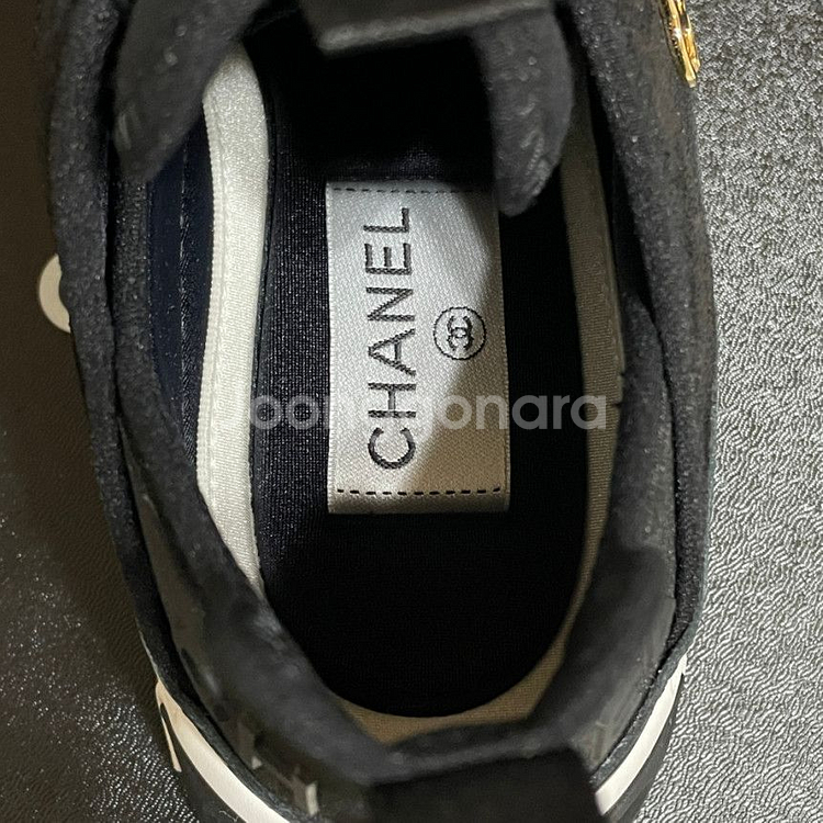 샤넬CC로고 믹스드 파이버 여성 스니커즈 240mm--3