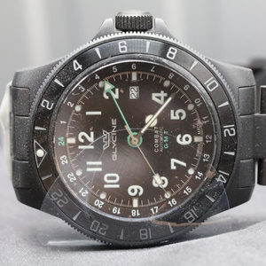 글라이신 컴벳 서브 46mm GMT