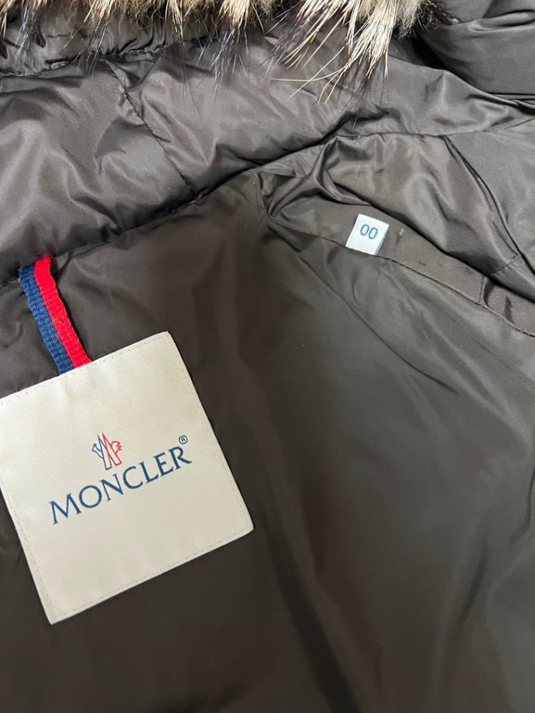 몽클레어 패딩코트--2