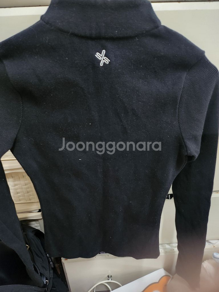 젝시믹스 골지 슬림 집업 블랙 새상품 판매해요--1