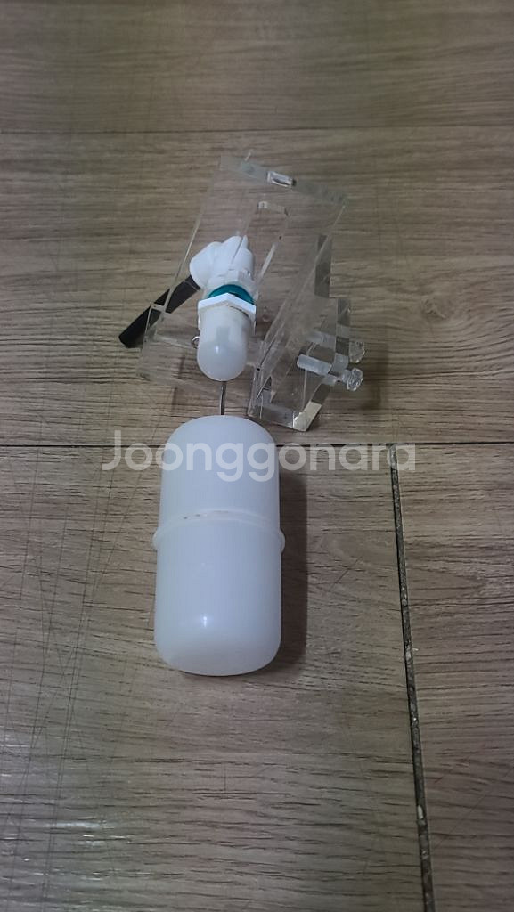 1회 사용 한 어항 아크릴 플로팅 어항 물 수위조절--3