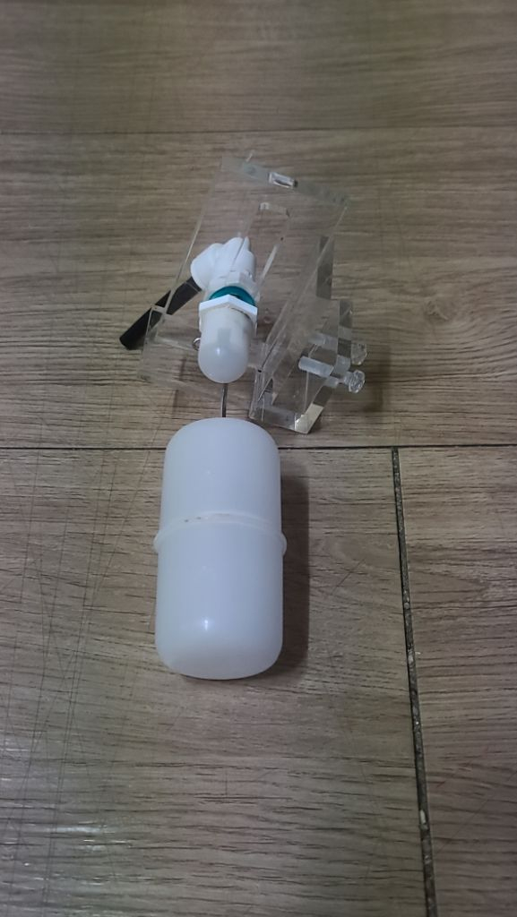 1회 사용 한 어항 아크릴 플로팅 어항 물 수위조절--3