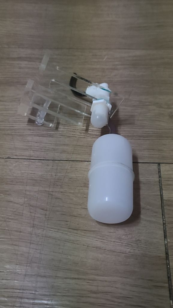 1회 사용 한 어항 아크릴 플로팅 어항 물 수위조절--4