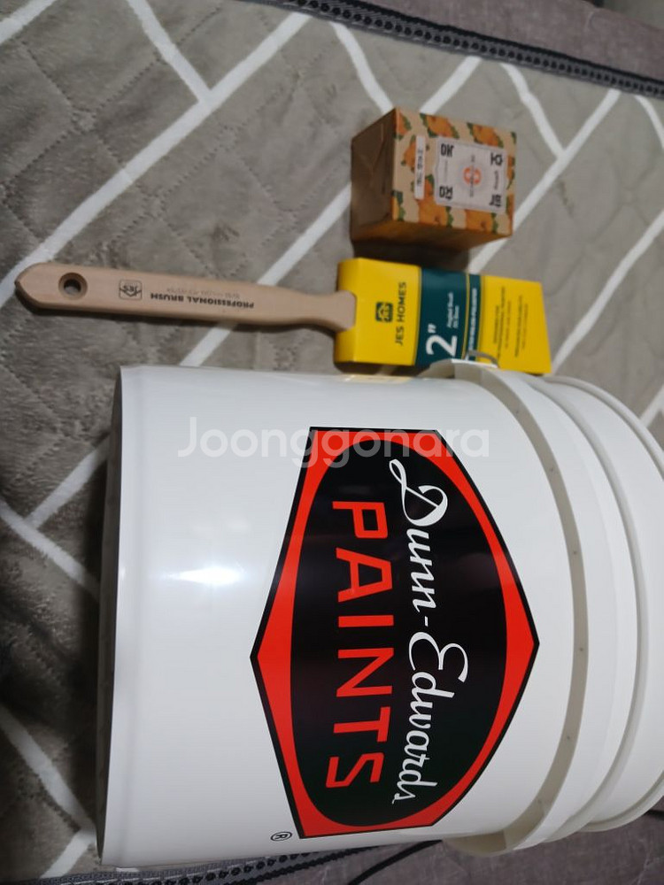 유센븐 275미리 스니커즈 판매합니다.--3