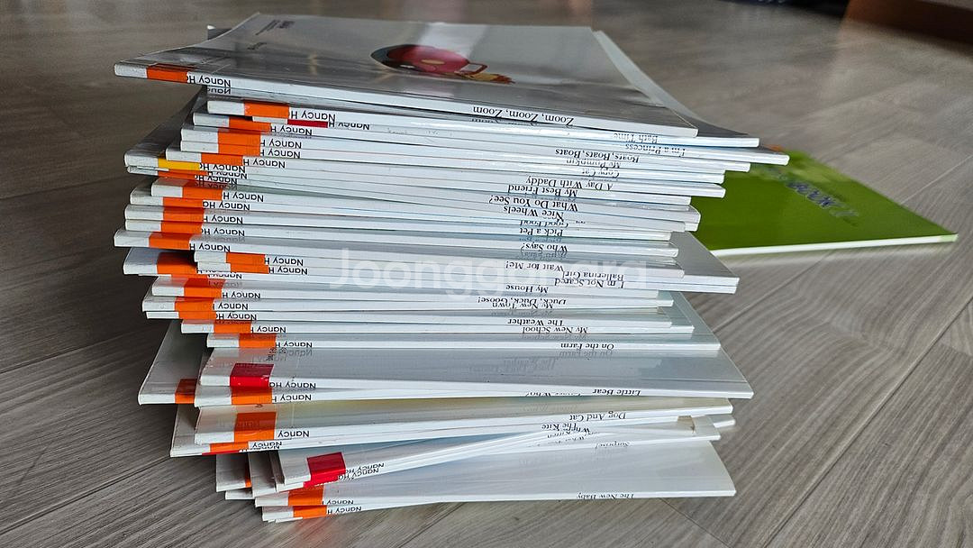 낸시홀 마이퍼스트북 48권 가이드북2권 팝니다.--1