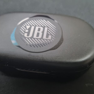 JBL QUANTUM TWS