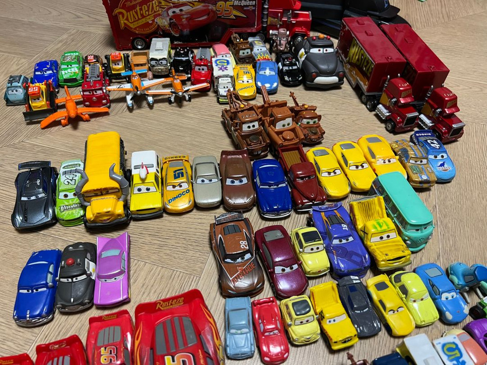 디즈니카 캐릭터 자동차 장난감 변신 토미카--3