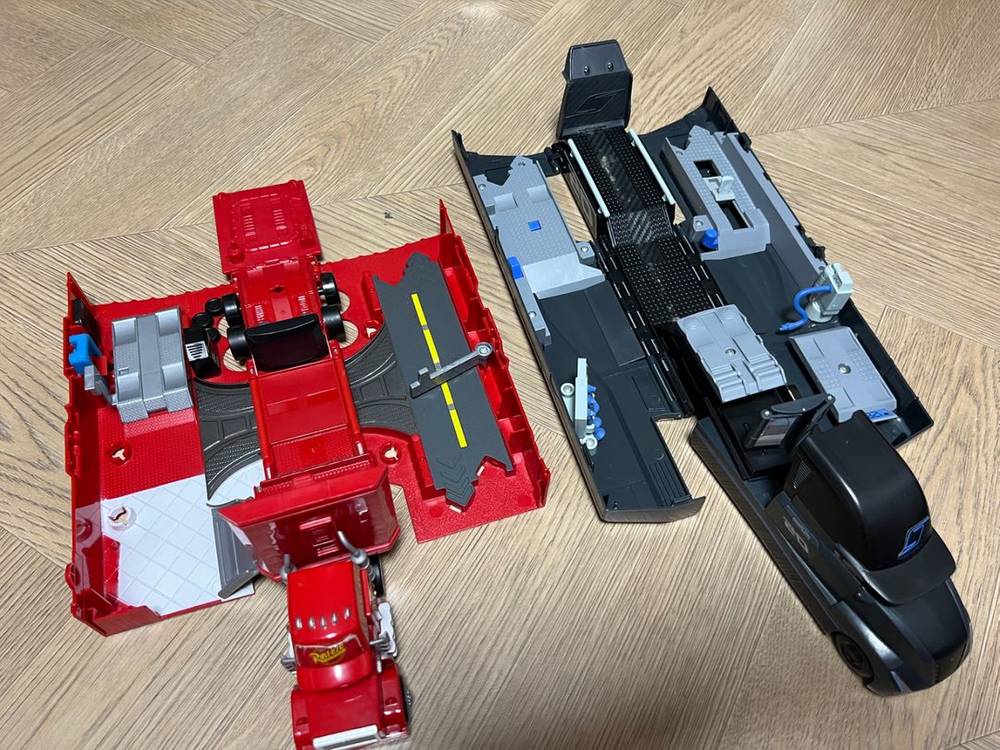 디즈니카 캐릭터 자동차 장난감 변신 토미카--6