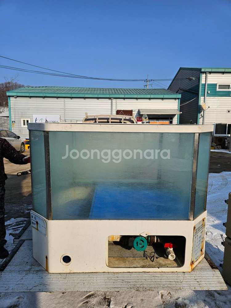 활어수족관 8각--1