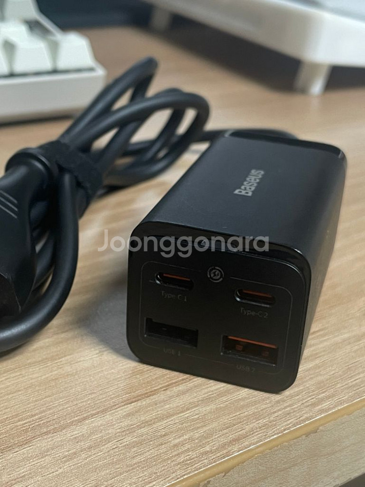 Baseus GaN 65W 멀티 충전기--1
